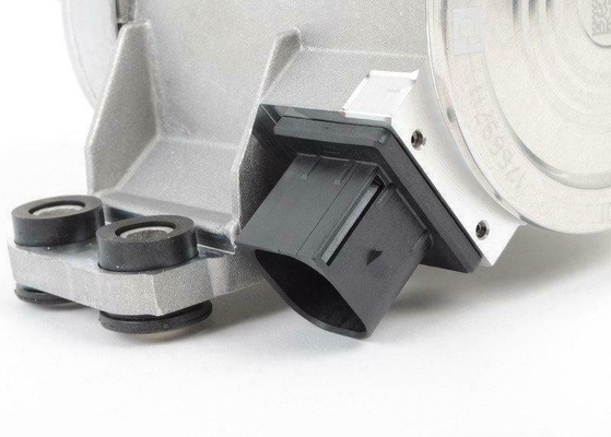 Wymiana pompy wody chłodzącej silnik samochodu elektrycznego dla BMW F30 F33 F32 435I 11517596763